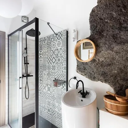 Vakantiehuis #1 Cave House Anaga, Unique Stay, Mountains And Private Sauna, Los Pinos