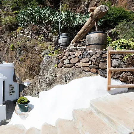 Vakantiehuis #1 Cave House Anaga, Unique Stay, Mountains And Private Sauna, *